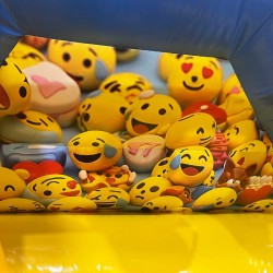 Vente Château Gonflable Multi-Activités Emoticônes