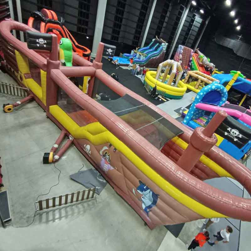 Achat Bateau Pirate Gonflable Occasion type Parcours d'Obstacles 16M Achat Bateau Pirate Gonflable Occasion type Parcours d'Obstacles 16M