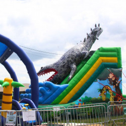 Achat Parc Aquatique Gonflable Croco Vs Dino Occasion