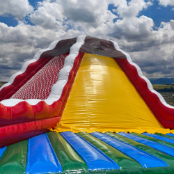 Vente Montagne Gonflable Ensoleillée