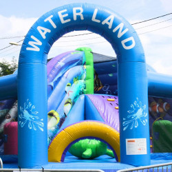 Aire de Jeux Gonflable Waterland Occasion (version terrestre)