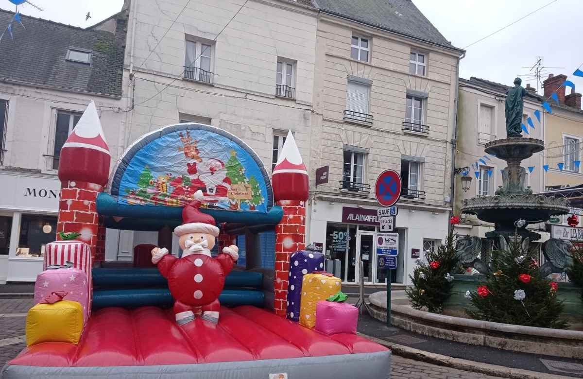 Château gonflable à thème : Père Noël