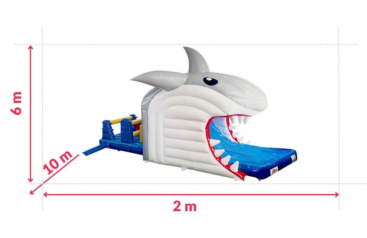 Parcours aquatique gonflable requin : une structure gonflable géante